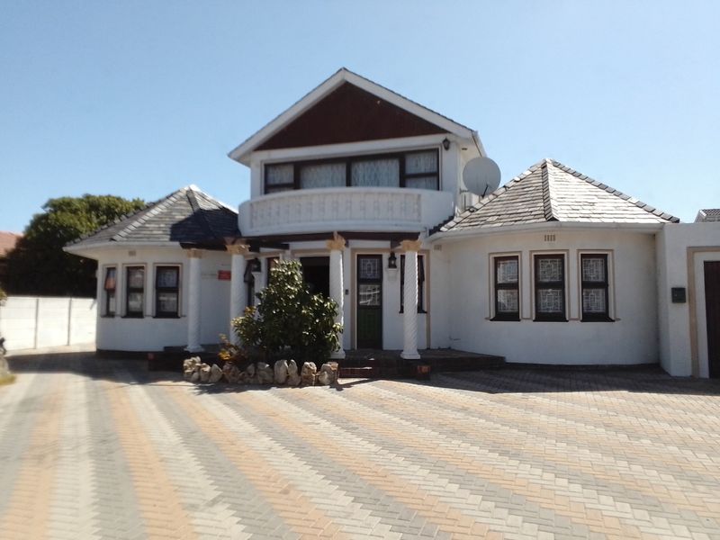 House For Sale In Parow - Photo 3