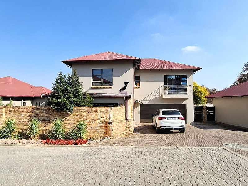 House For Sale In Sandton - Photo 1