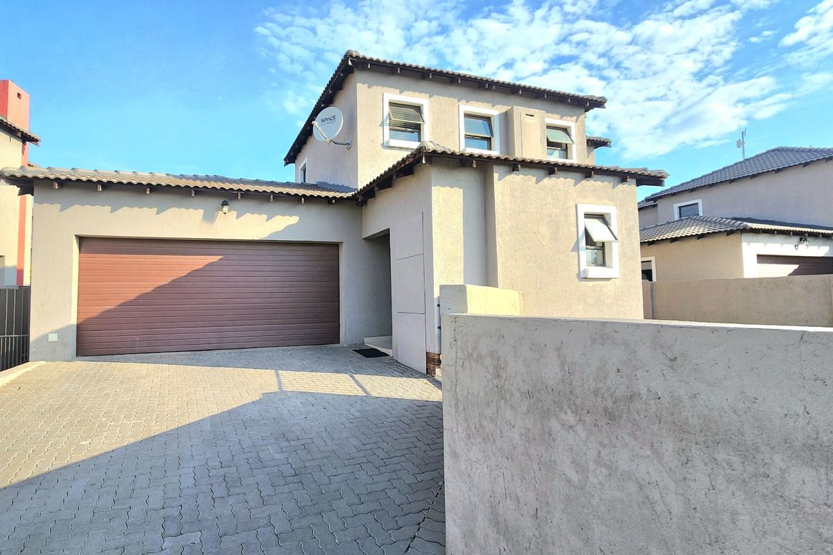 Cluster For Sale In Centurion - Photo 2