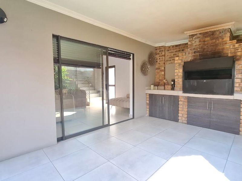 House Rental Monthly In Sandton - Photo 10
