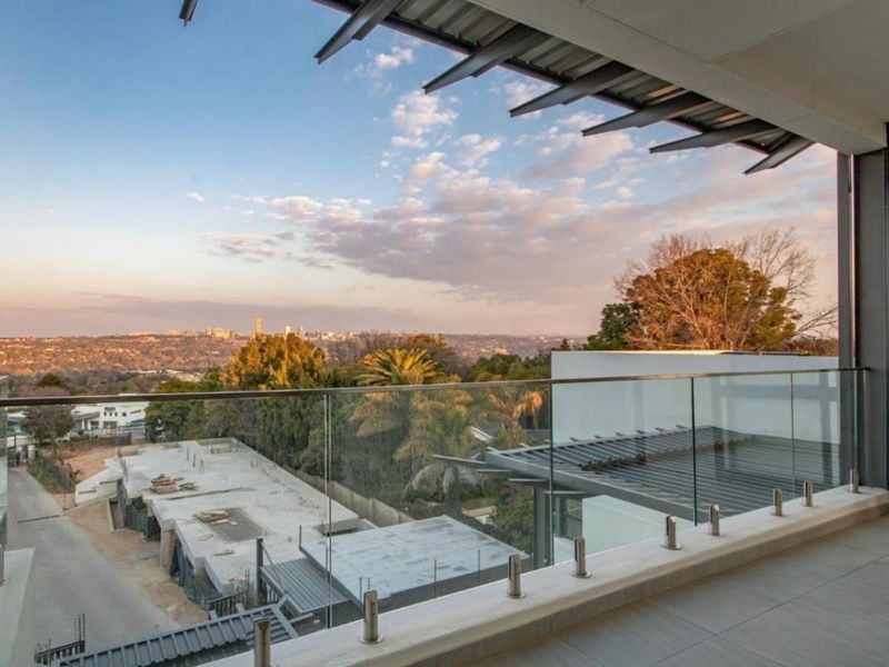 Apartment Rental Monthly In Sandton - Photo 2