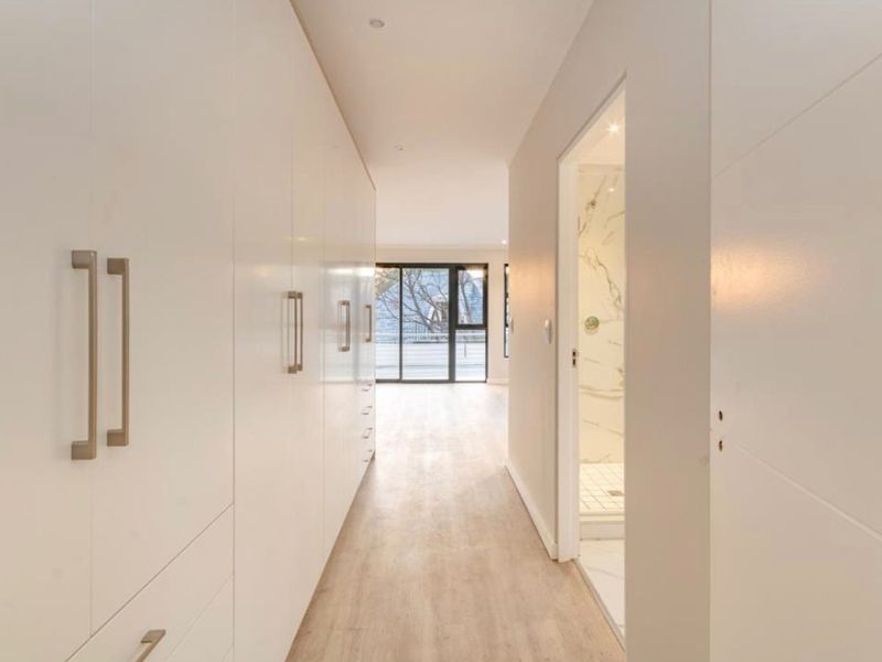 Apartment Rental Monthly In Sandton - Photo 10