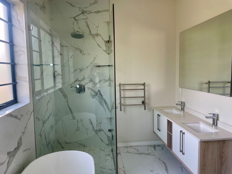 Apartment Rental Monthly In Sandton - Photo 9
