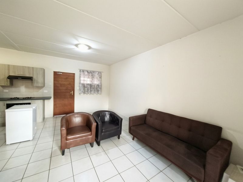 Apartment For Sale In Randburg - Photo 3