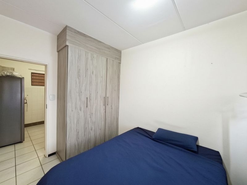 Apartment For Sale In Randburg - Photo 8