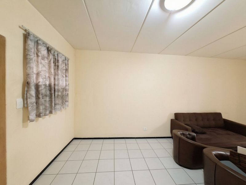 Apartment For Sale In Randburg - Photo 7