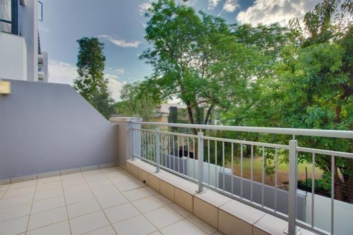 Apartment Rental Monthly In Sandton - Photo 2