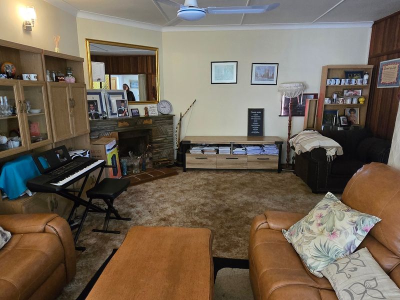 House For Sale In Benoni - Photo 3