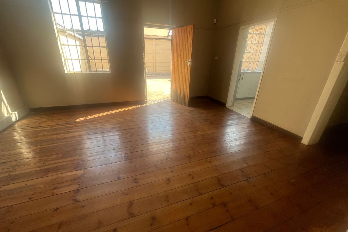 Commercial Rental Monthly In Roodepoort - Photo 3