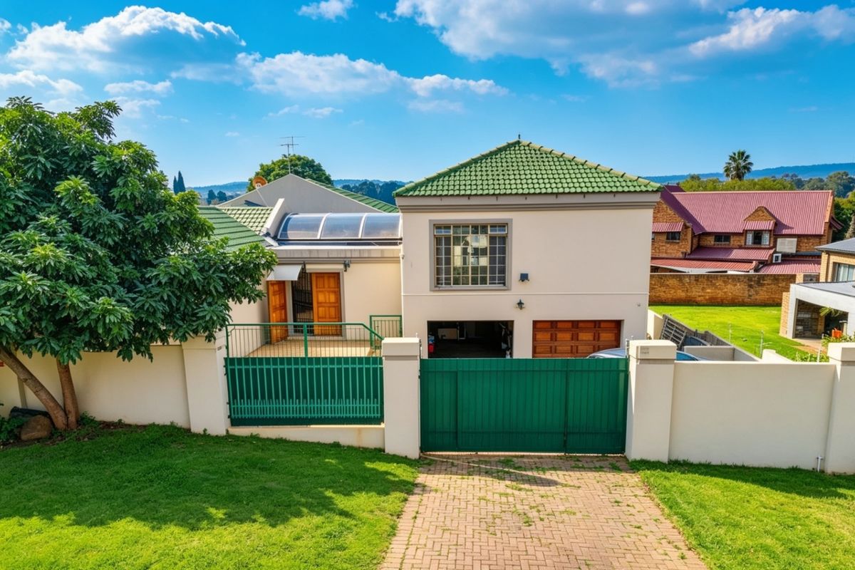 House For Sale In Pretoria - Photo 2