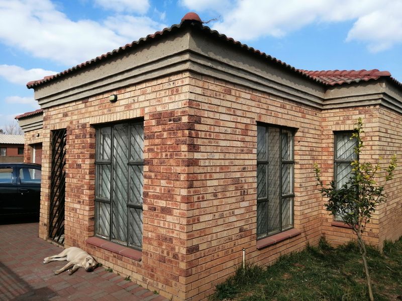 House For Sale In Walkerville - Photo 5