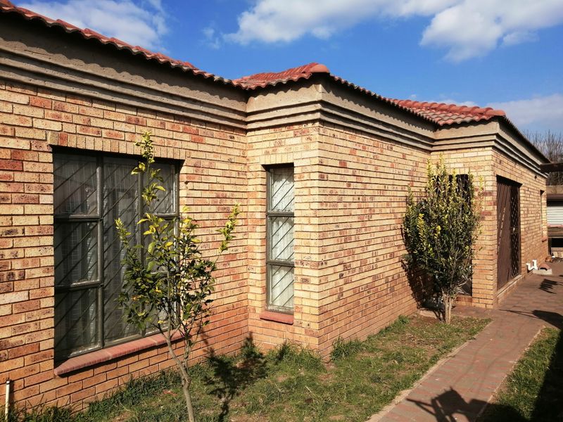 House For Sale In Walkerville - Photo 6