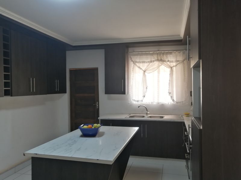 House For Sale In Walkerville - Photo 9