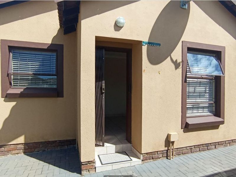House For Sale In Centurion - Photo 4