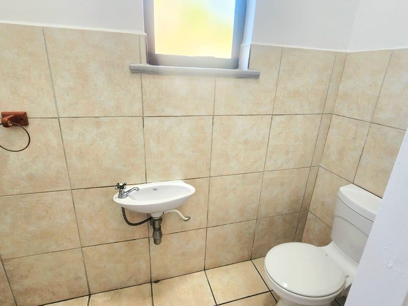 Commercial For Sale In Margate - Photo 9