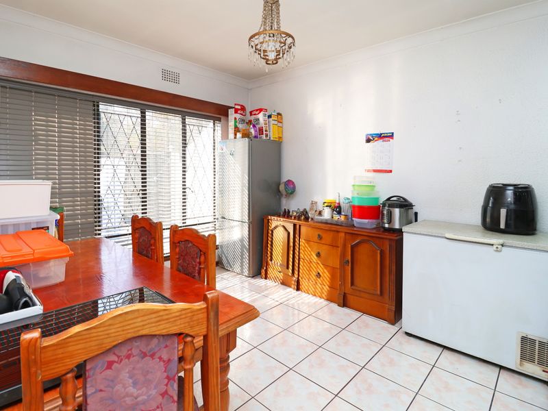 House For Sale In Johannesburg - Photo 7
