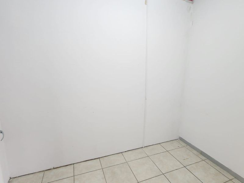 Commercial Rental Monthly In Margate - Photo 5