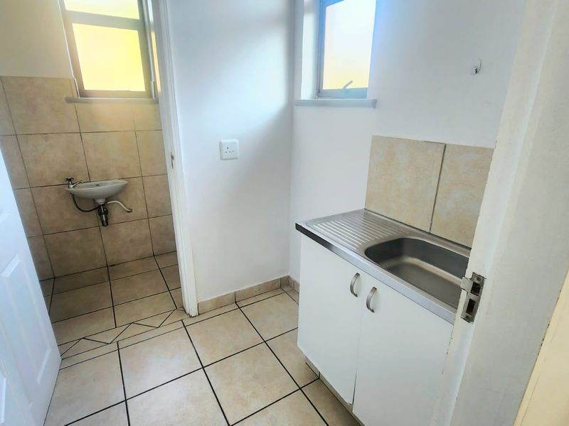 Commercial Rental Monthly In Margate - Photo 10