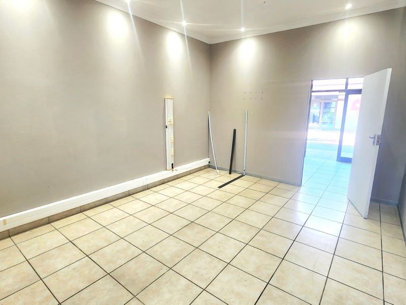 Commercial Rental Monthly In Margate - Photo 6