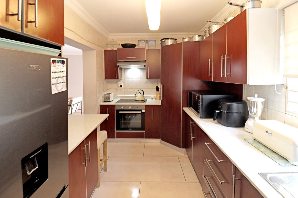 Cluster For Sale In Sandton - Photo 3