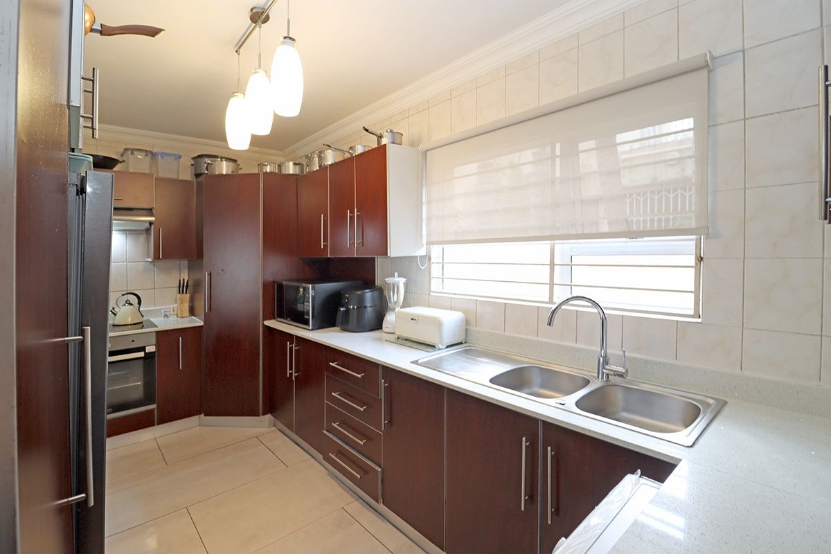 Cluster For Sale In Sandton - Photo 4