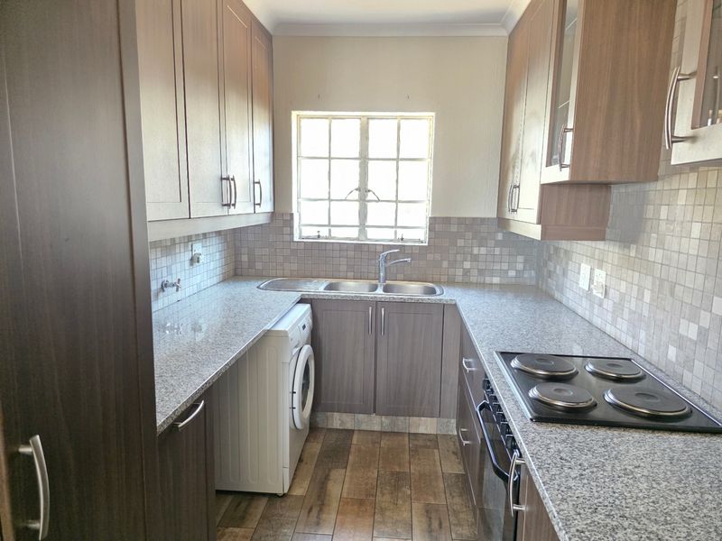 Apartment For Sale In Midrand - Photo 3