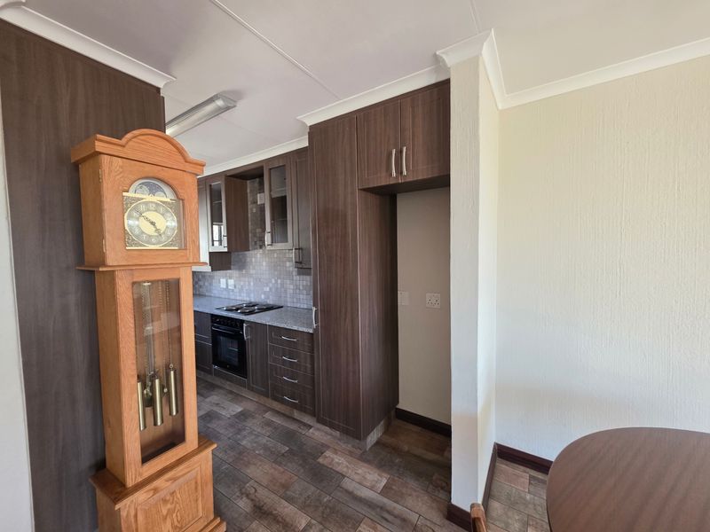 Apartment For Sale In Midrand - Photo 7