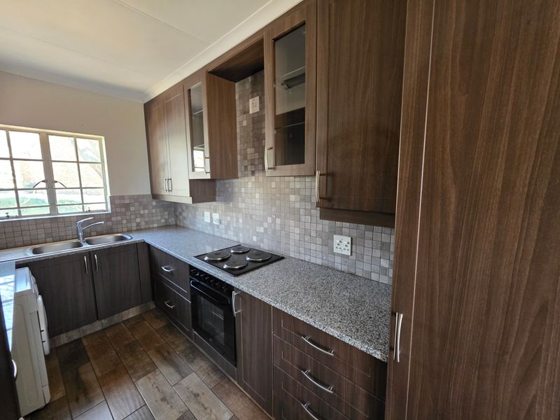 Apartment For Sale In Midrand - Photo 6