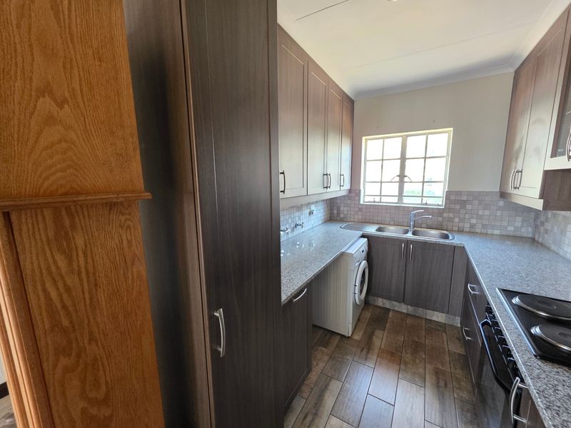 Apartment For Sale In Midrand - Photo 5