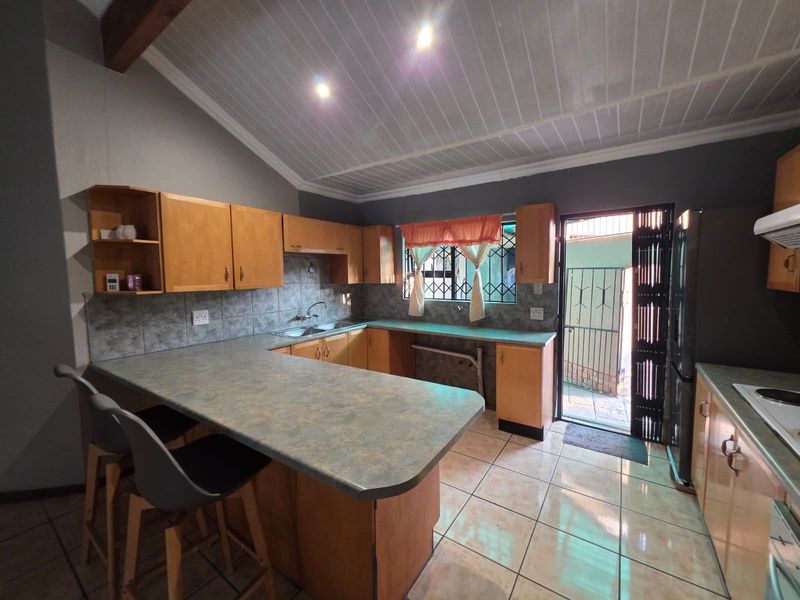 House For Sale In Centurion - Photo 4