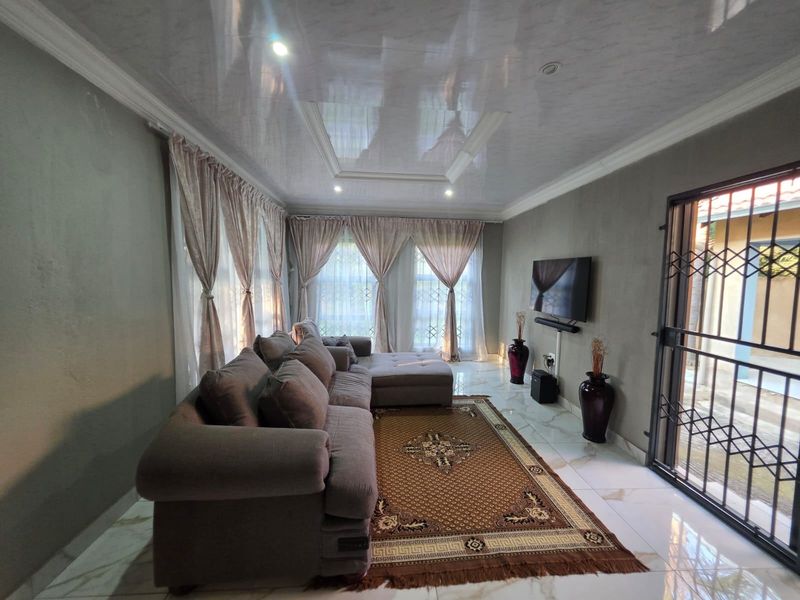 House For Sale In Centurion - Photo 6