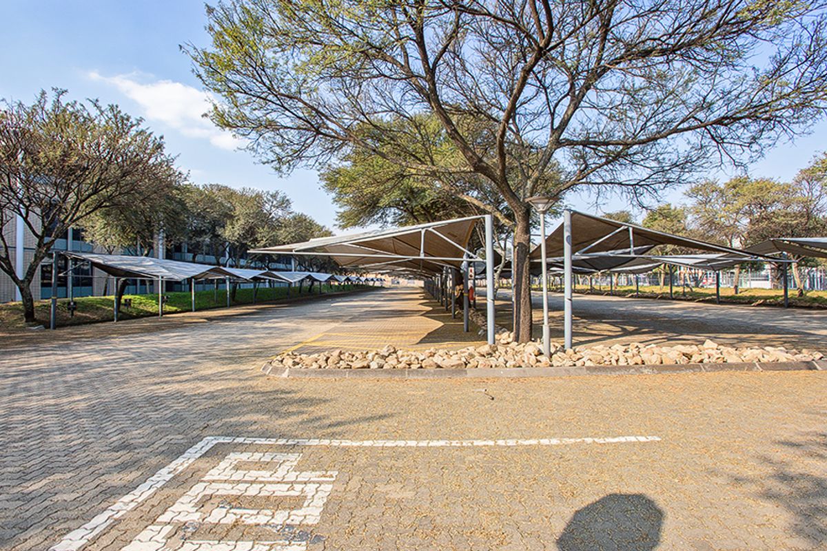Commercial For Sale In Johannesburg - Photo 3