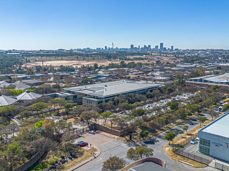 Commercial Rental Monthly In Johannesburg - Photo 10