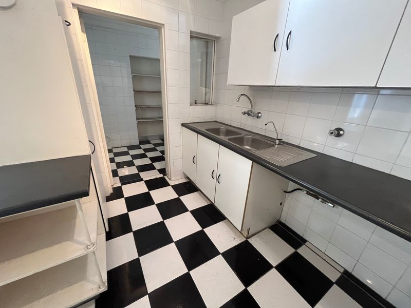 Townhouse For Sale In Randburg - Photo 7