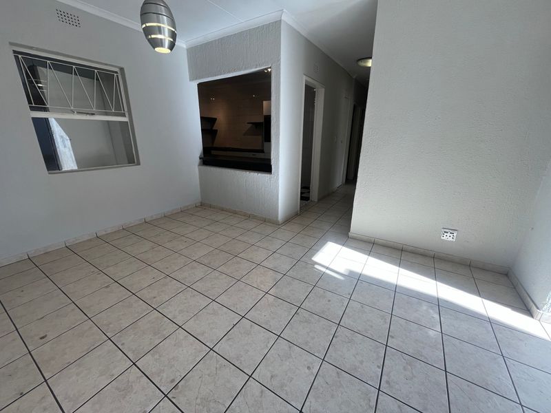 Townhouse For Sale In Randburg - Photo 3