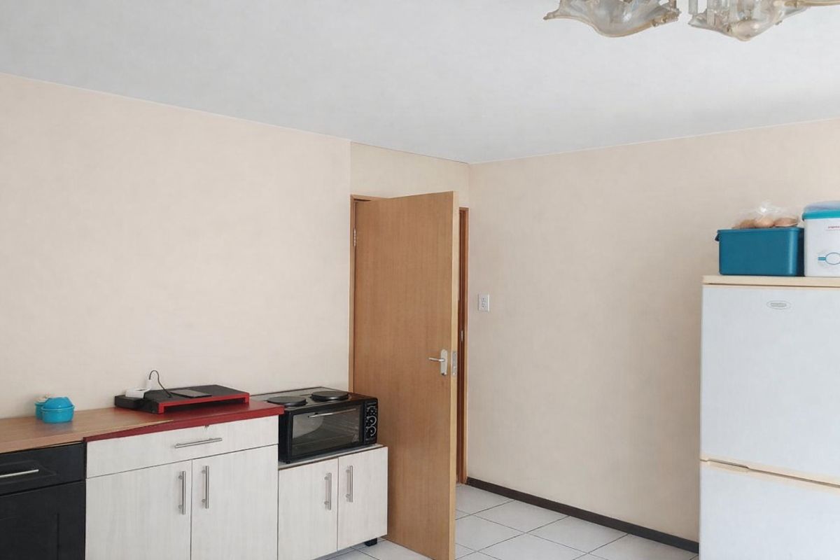 Apartment For Sale In Pretoria - Photo 5