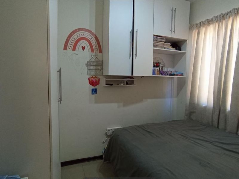Townhouse For Sale In Midrand - Photo 9