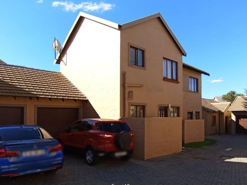 Townhouse For Sale In Midrand - Photo 1