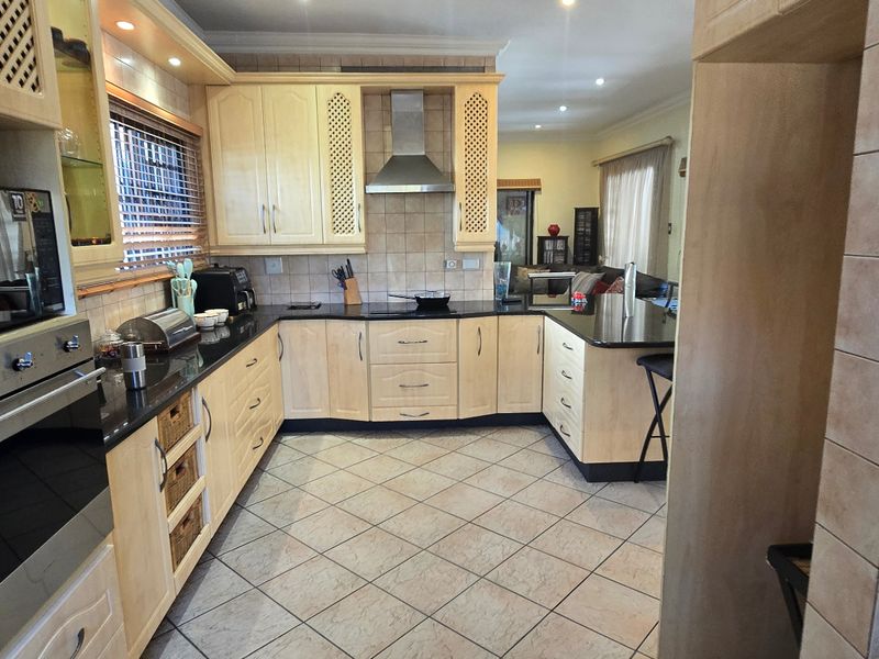 House For Sale In Kempton Park - Photo 2