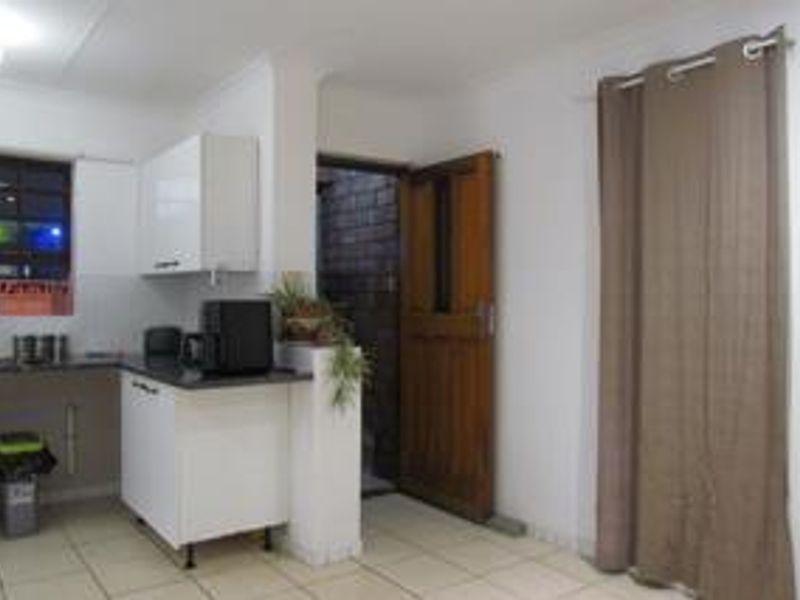 House For Sale In Port Elizabeth - Photo 6