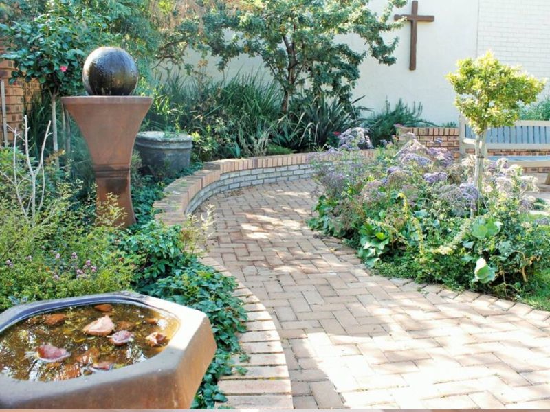 Commercial For Sale In Germiston - Photo 1