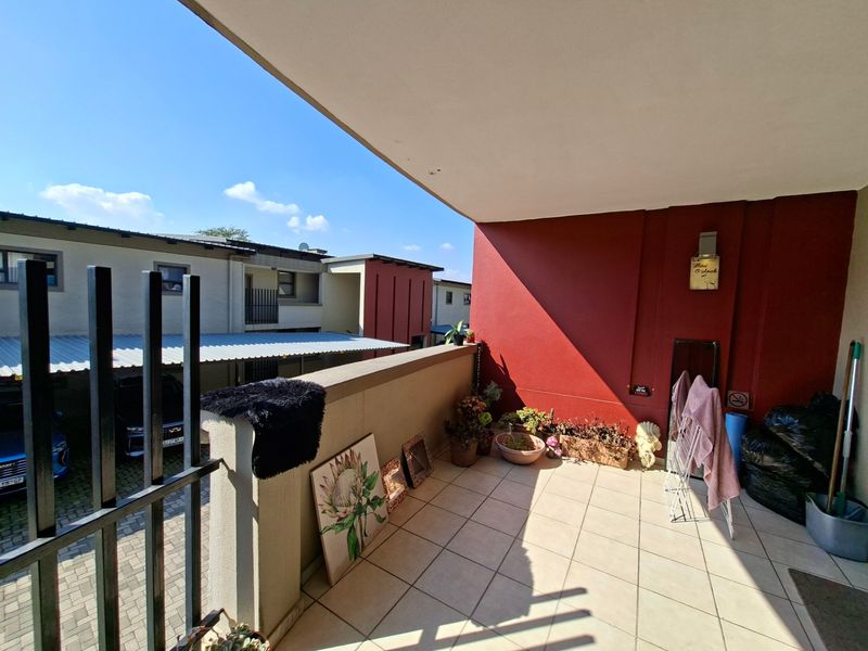 Apartment For Sale In Randburg - Photo 7