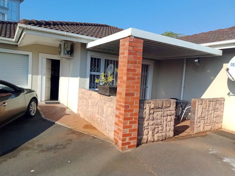 Townhouse For Sale In Amanzimtoti - Photo 10