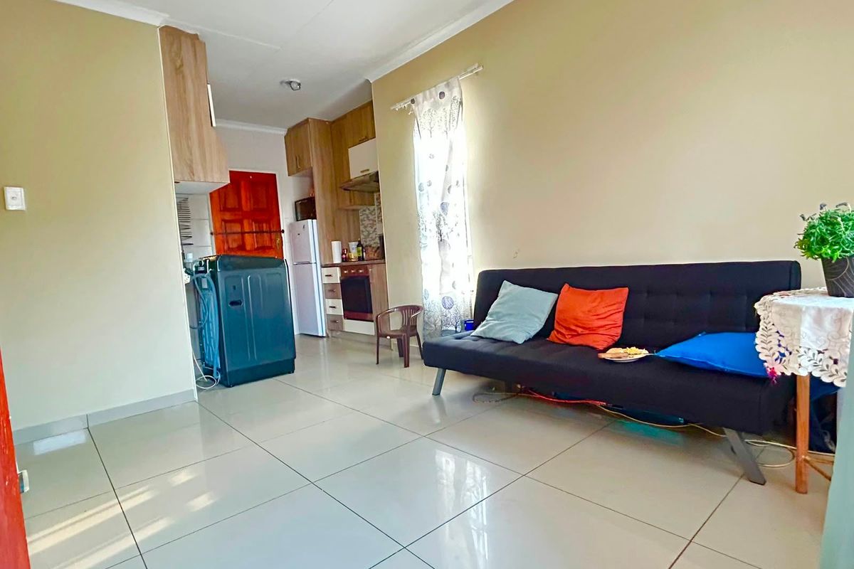 House For Sale In Johannesburg - Photo 5