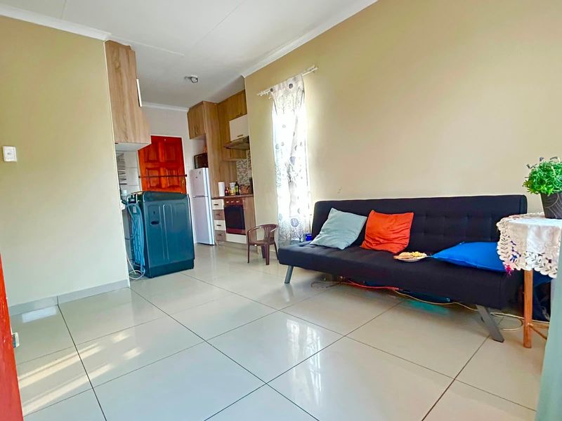 House For Sale In Johannesburg - Photo 5
