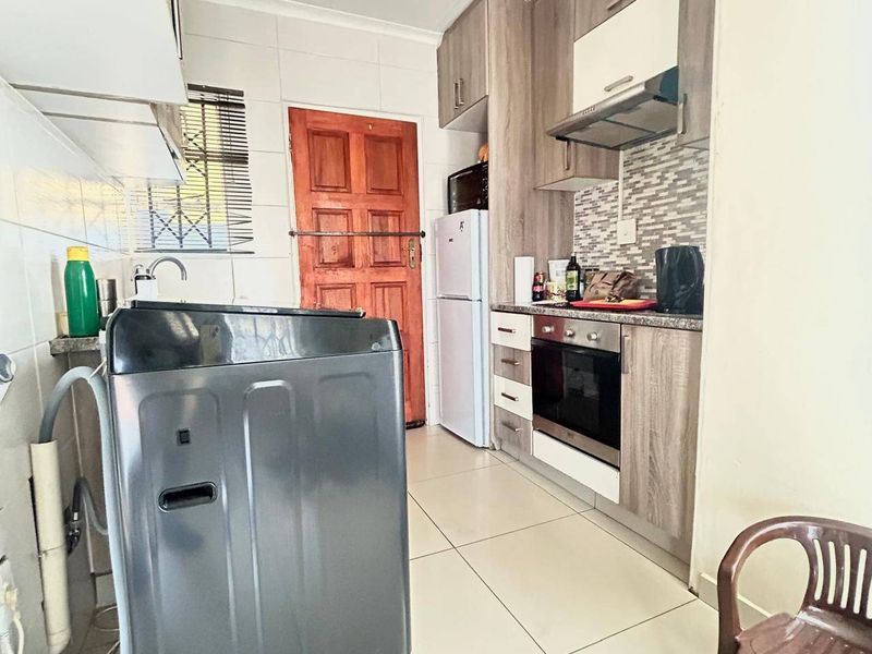 House For Sale In Johannesburg - Photo 10