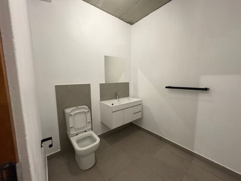 Apartment Rental Monthly In Sandton - Photo 3