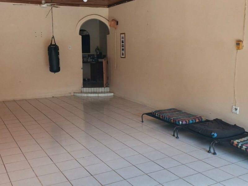 House For Sale In Port Edward - Photo 10