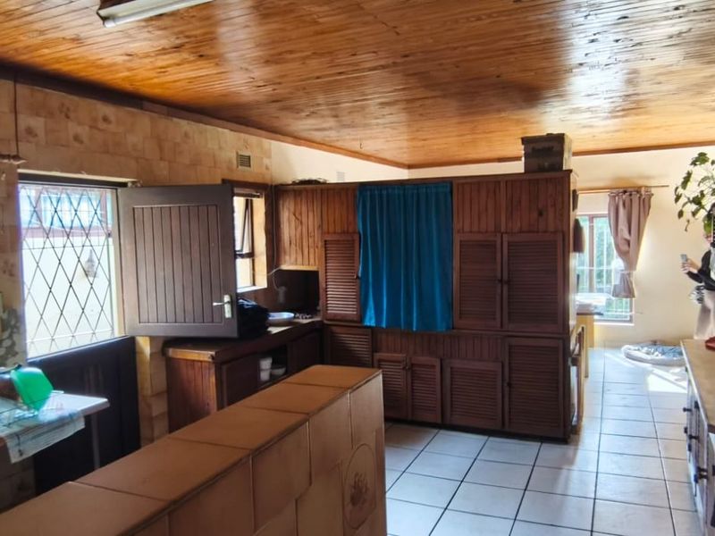 House For Sale In Port Edward - Photo 6