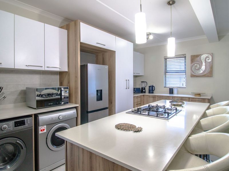 Apartment Rental Monthly In Edenvale - Photo 1